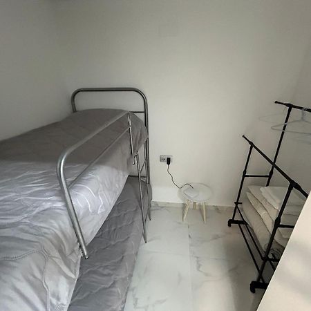 Apartamentos Cala Crancs Salou Exteriör bild